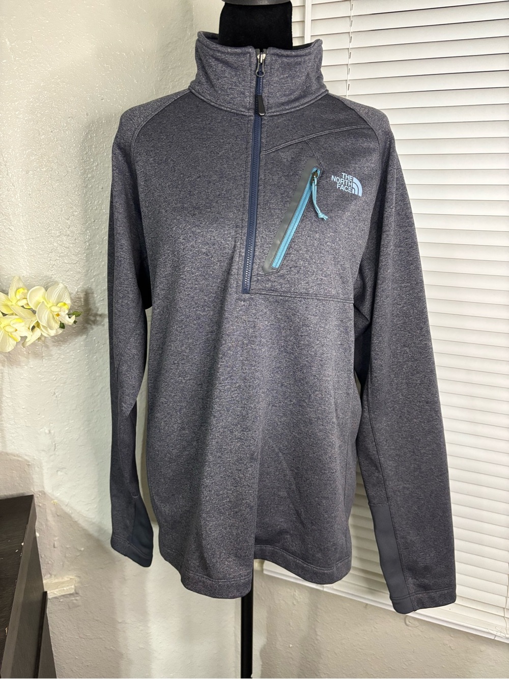 The North Face Men's Dark Gray Quarter-Zip Pullover with Teal Accent